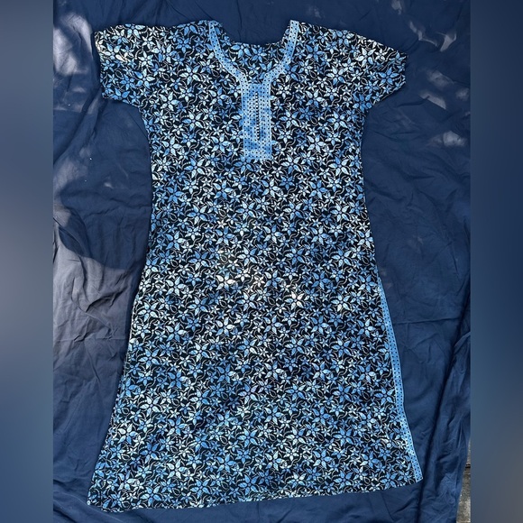 100% Cotton Floral Blue Tunic/Kurta Beautiful Well Made Comfortable  Size M - Picture 1 of 6